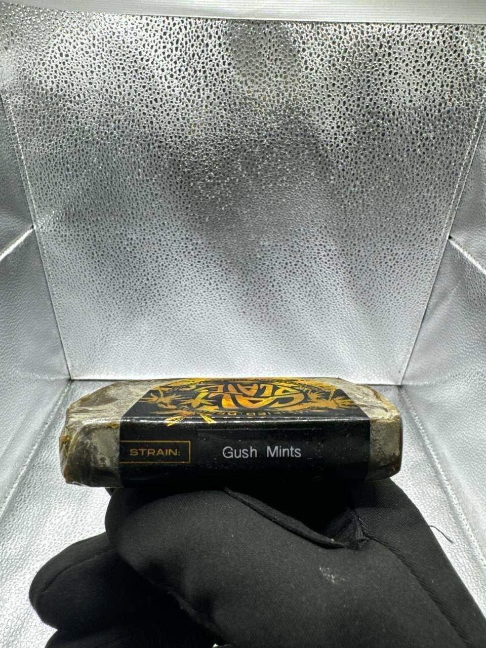 Gush Mints Cali Plates Hash – Premium Small-Batch Craft Hash with Cooling Sweet Aromatics